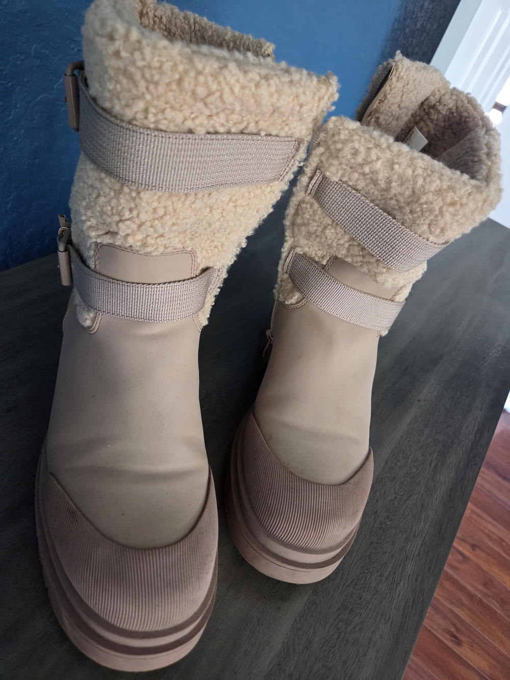 Dream Pairs Beige Sherpa-Lined Winter Boots with Straps